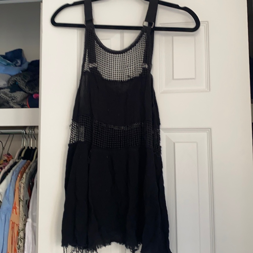 Mesh unfinished seam tank top